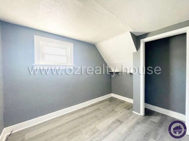 Foto del edificio - 1402 Prouty Ave