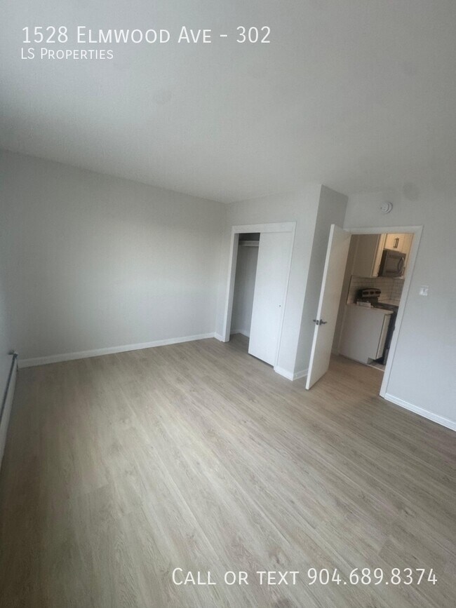 Building Photo - 1528 Elmwood Ave