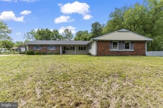 Building Photo - 13501 Ivy Way