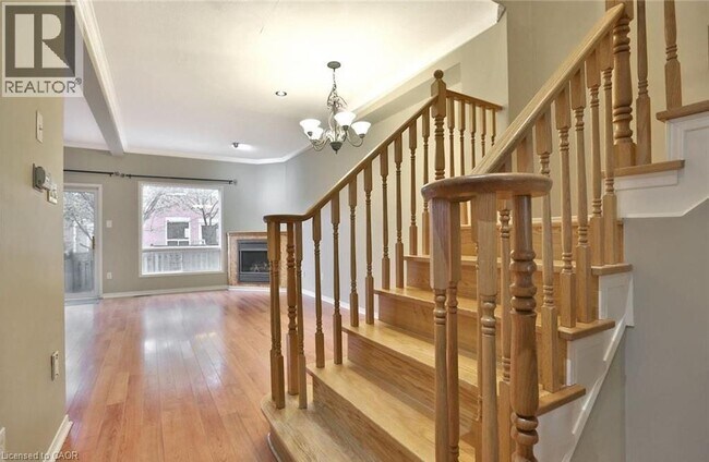 Building Photo - 2344 Dalebrook Dr