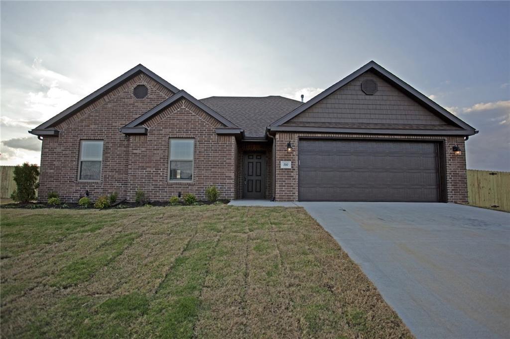 797 Harper Dr, Pea Ridge, AR 72751 House for Rent in Pea Ridge, AR