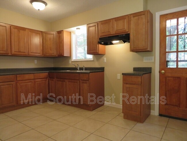 Building Photo - 4767 Bluff Wood Cove