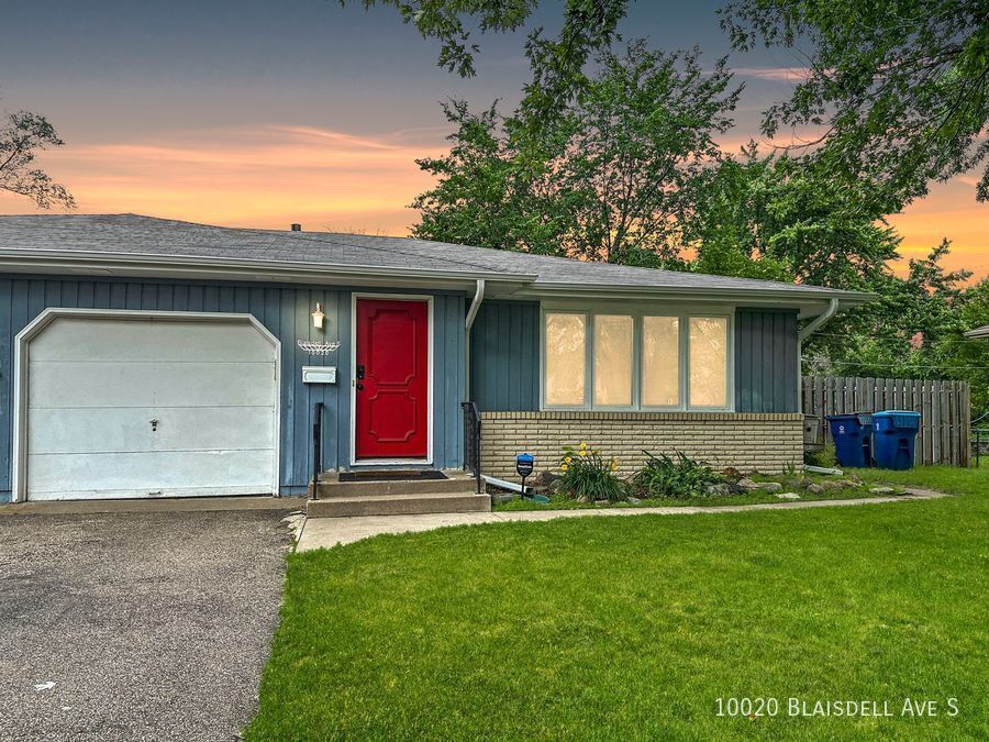 Primary Photo - 10020 Blaisdell Ave S