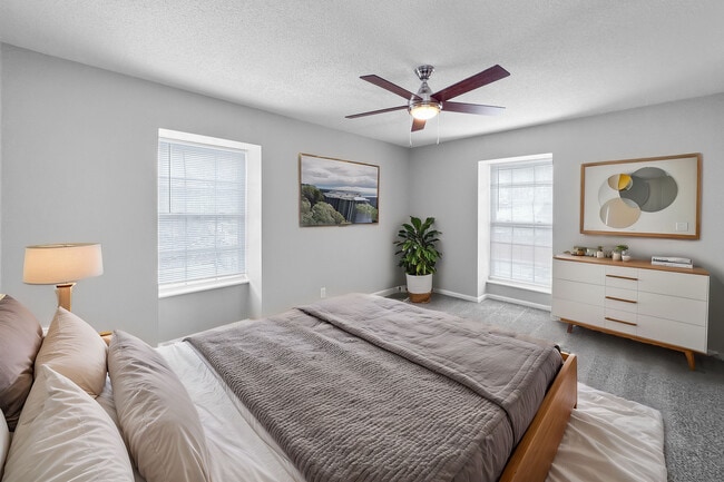 Bedroom - Georgetown Apartments