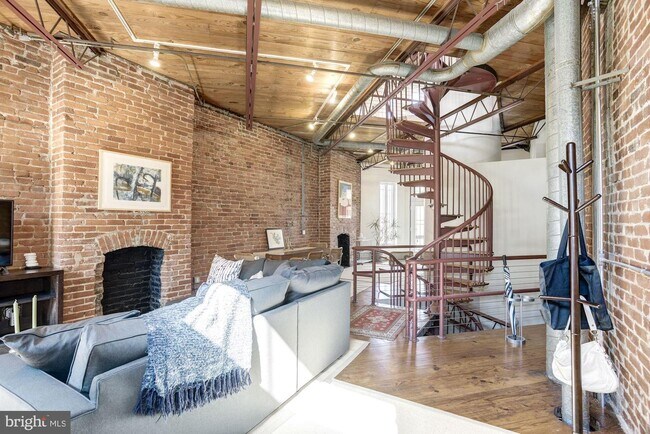 Building Photo - 1507 R St NW