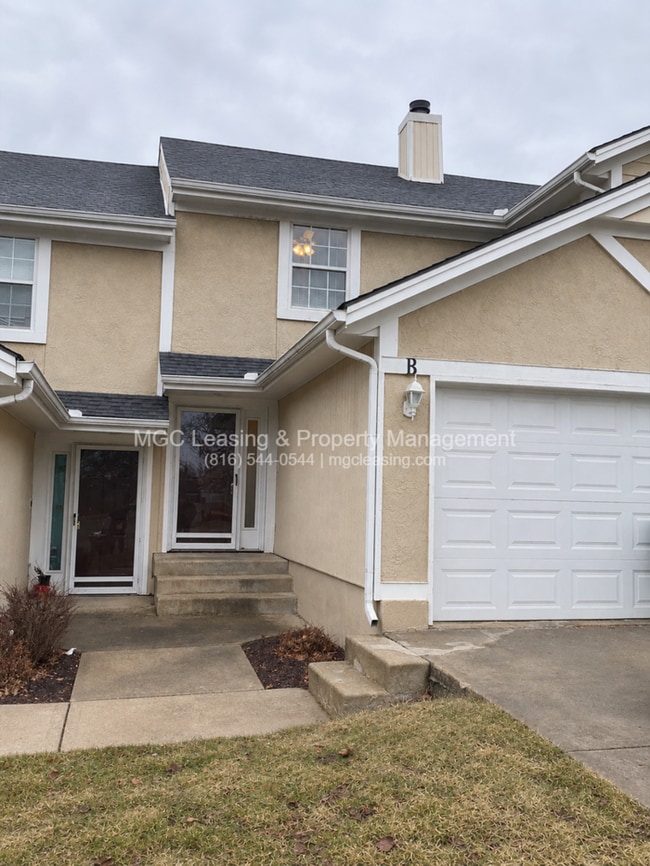 Building Photo - 4601B NE Whispering Winds Dr