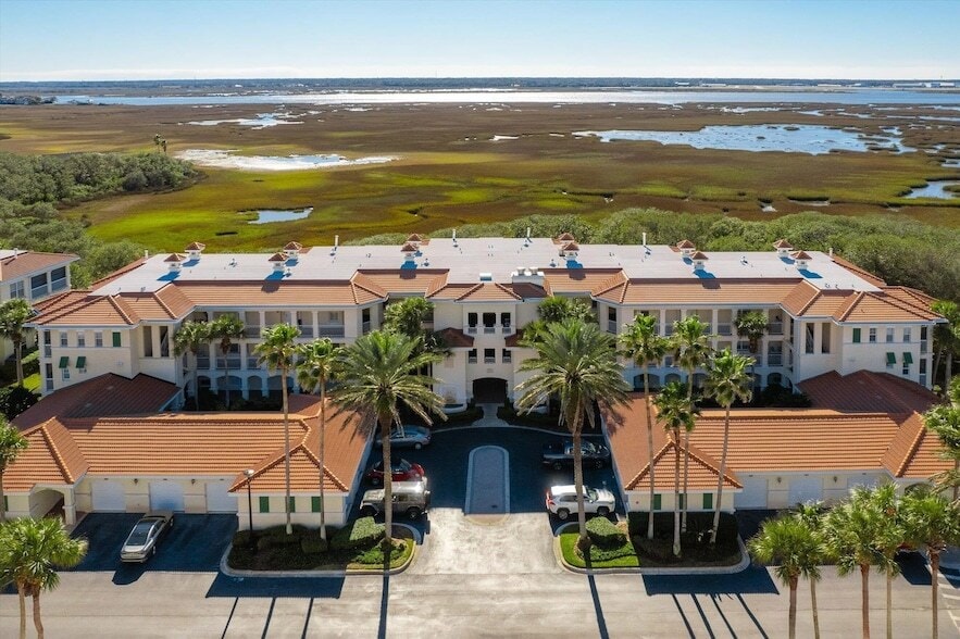 Primary Photo - 215 S Ocean Grande Dr