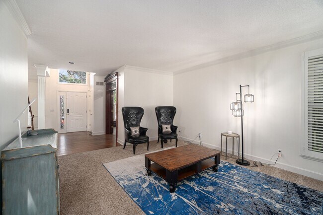 Foto del edificio - 4 Bed 5 Bath home in Overland Park