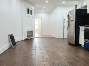 Building Photo - 348 Brook Ave