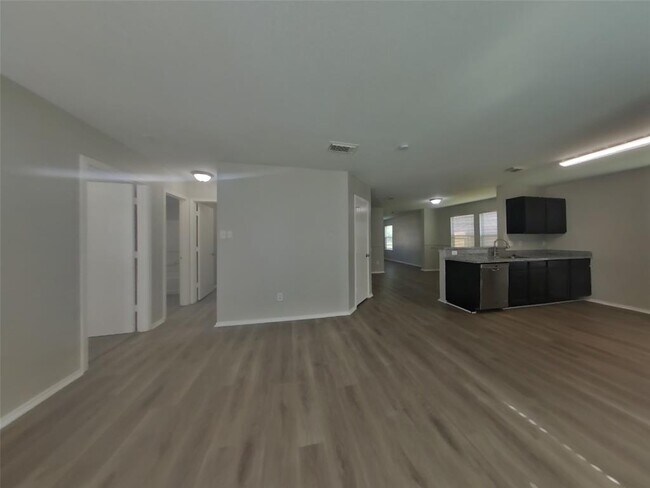 Foto del edificio - 7926 Chatham Springs Ln