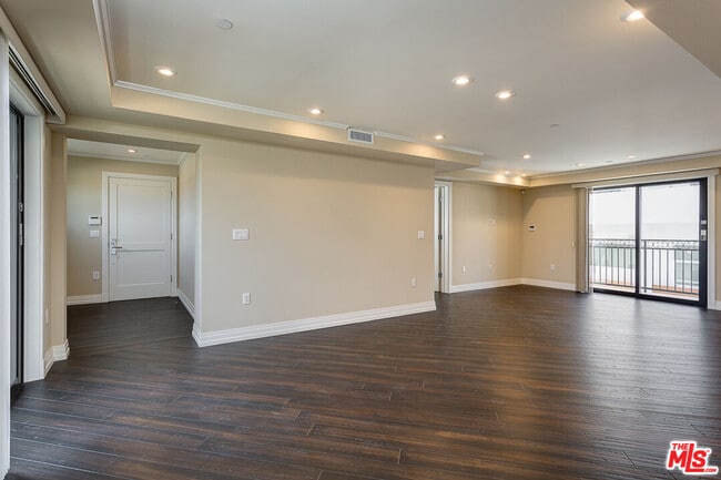 Building Photo - 1211 9th St