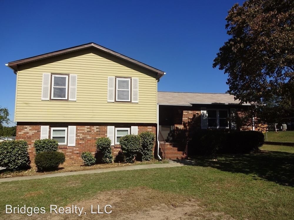 3 br, 2 bath House 2703 Bob White Court House for Rent in Hephzibah