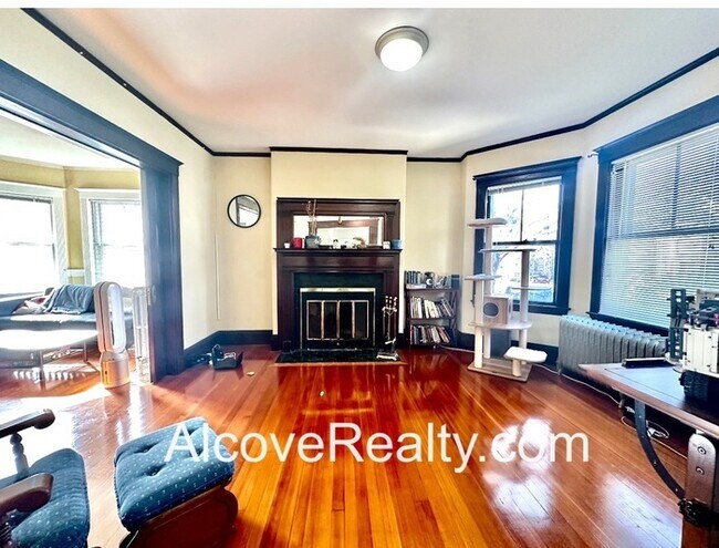 Photo - 77 College Ave Apartment