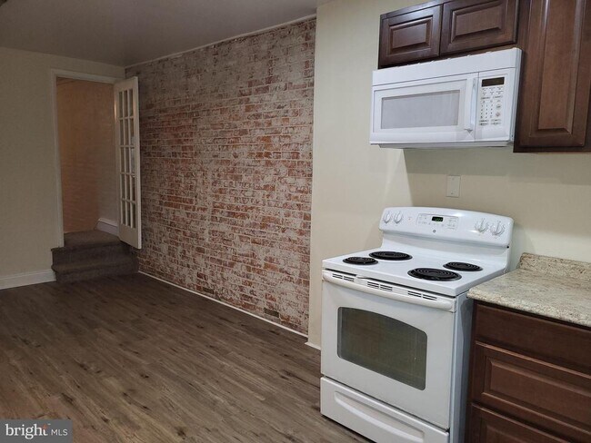 Foto del edificio - 223 W 22nd St