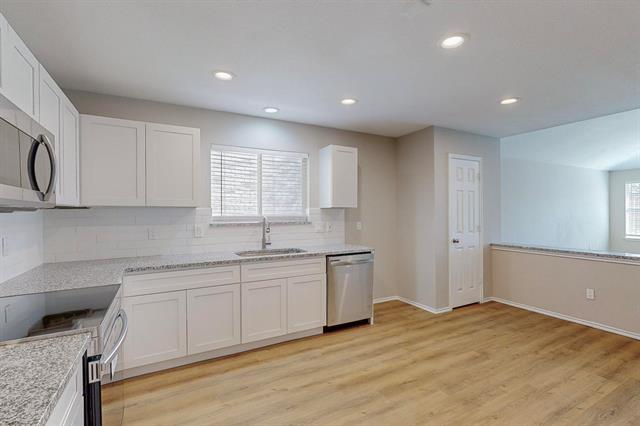 Foto del edificio - 8824 Cross Oak Ranch Blvd