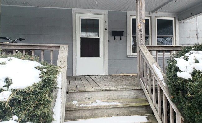 Building Photo - 410 Highland Avenue