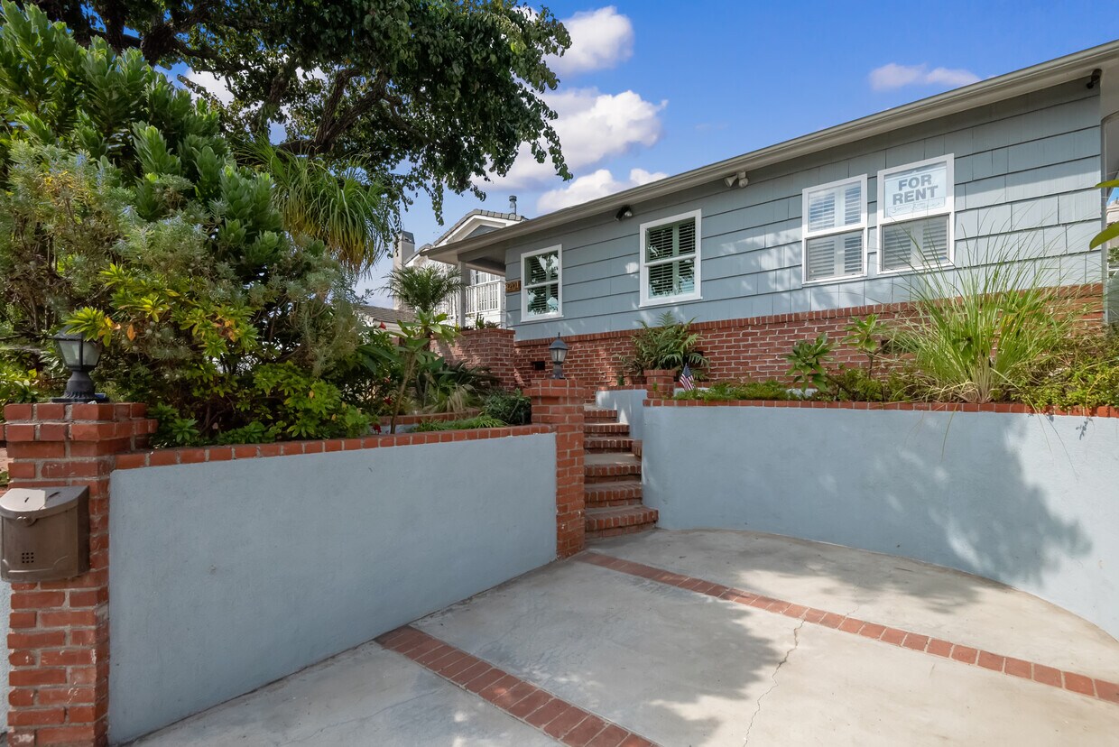 Foto principal - 3201 Laurel Ave