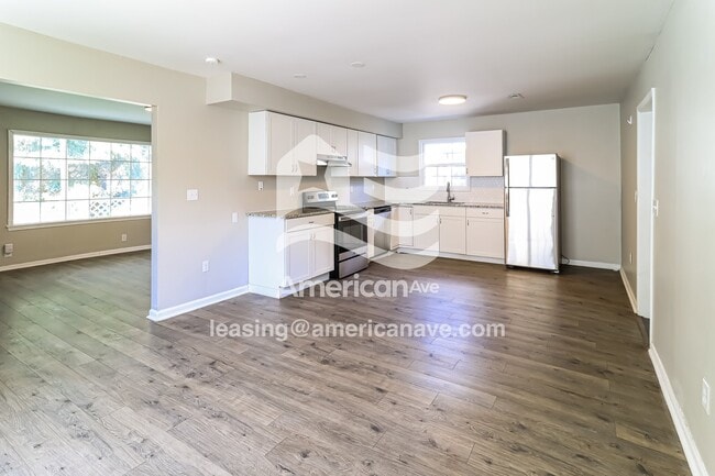 Building Photo - 23790 Tuscany Ave