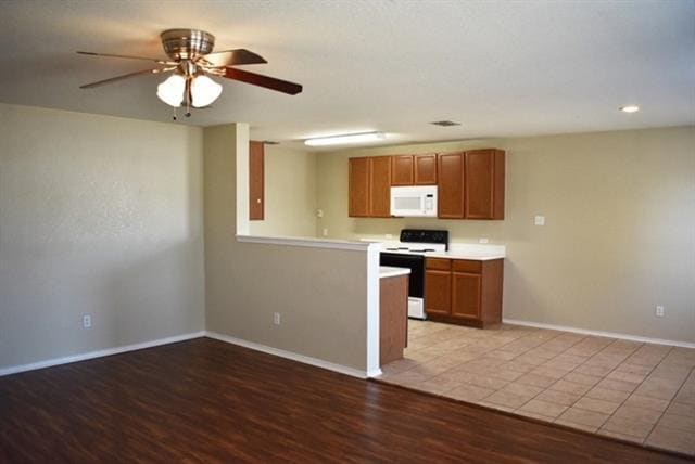 Foto del edificio - 1421 Queens Brook Ln