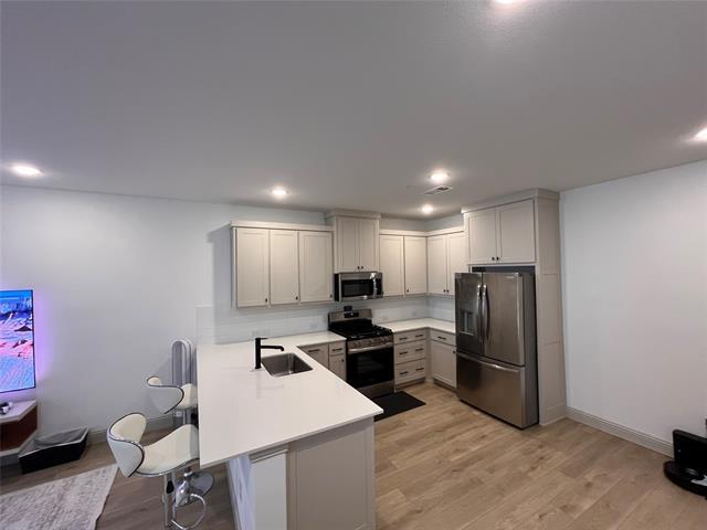 Foto del edificio - 4512 Tripp St