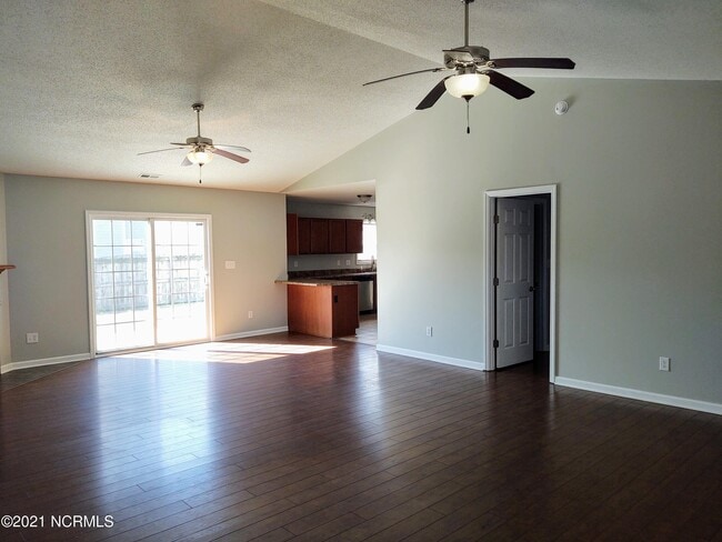 Building Photo - 200 Bobwhite Rd