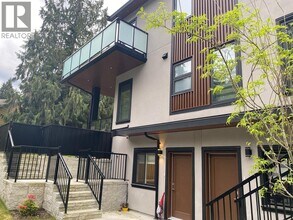 Building Photo - 2240 Brookmount Ave