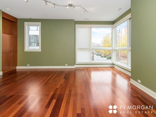 Photo - 1145 Mayberry Plaza House