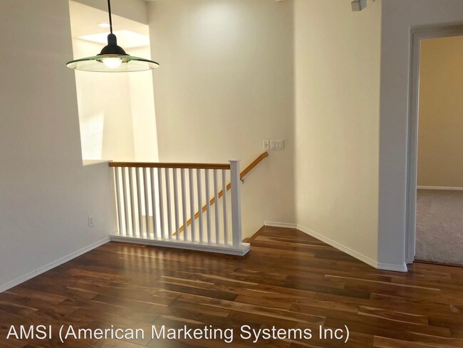 Building Photo - 2 br, 2 bath House - 7571 Hazard Center Drive