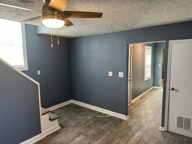 Building Photo - 3202 Rudd Ave
