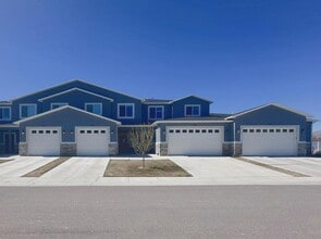 Building Photo - 250 1200 S