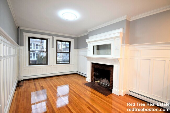 Foto del edificio - 48 Englewood Ave