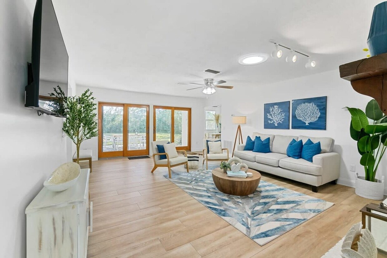 Foto principal - 305 3rd St