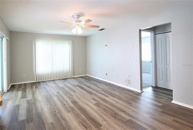 Foto del edificio - 3082 Cascade Dr