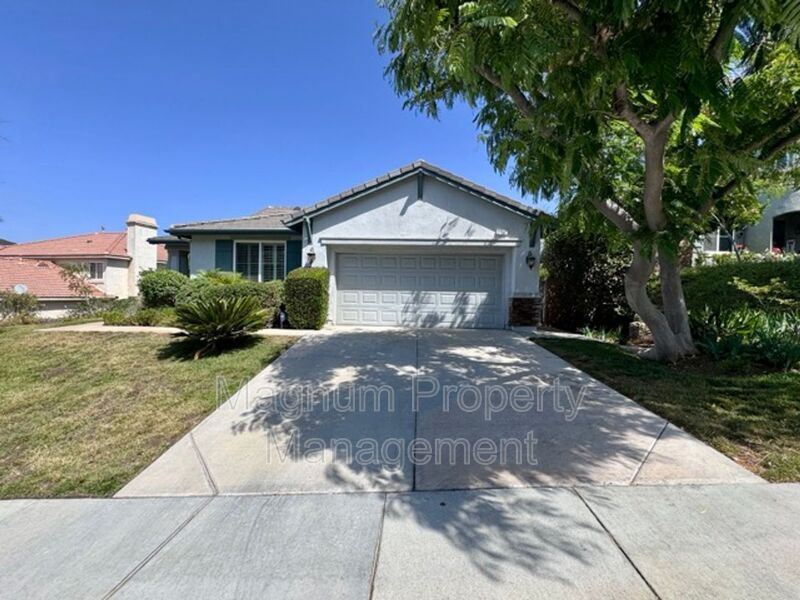 Foto principal - 27507 Paper Bark Ave