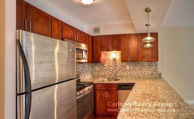 Foto principal - 65 E Banks St