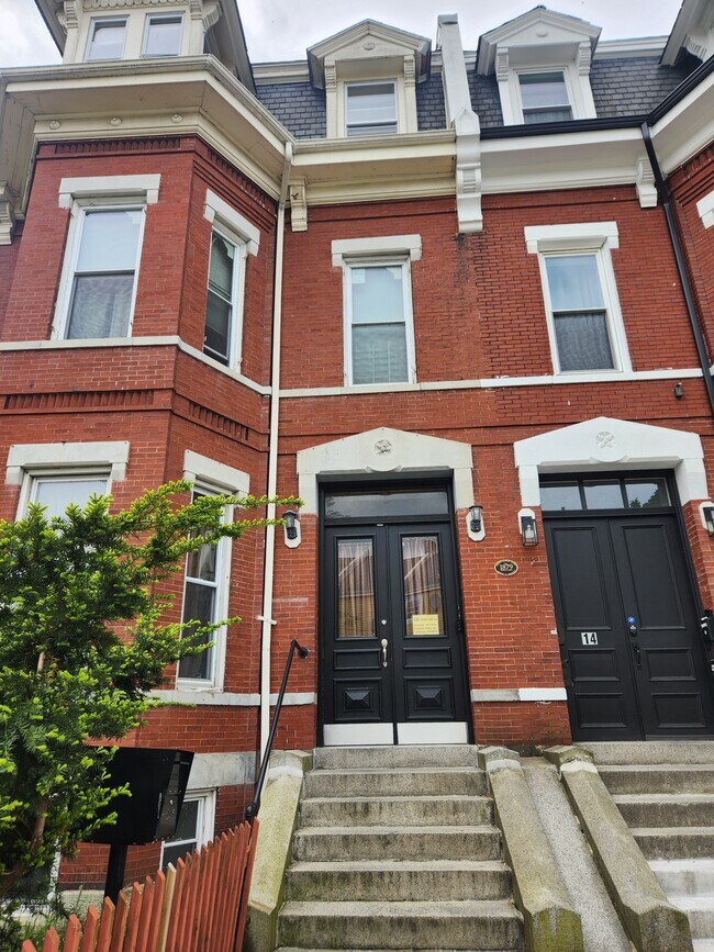 12 Rockland St Unit 3, Boston, MA 02119 Apartments in Boston, MA