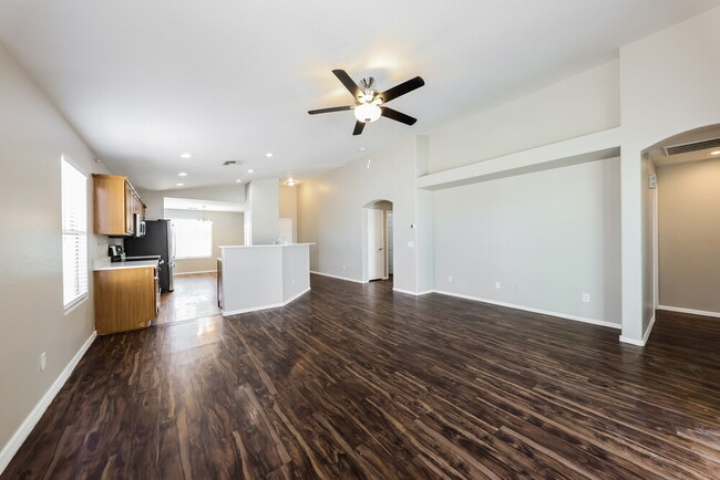 Foto del edificio - 2040 S 86th Ln