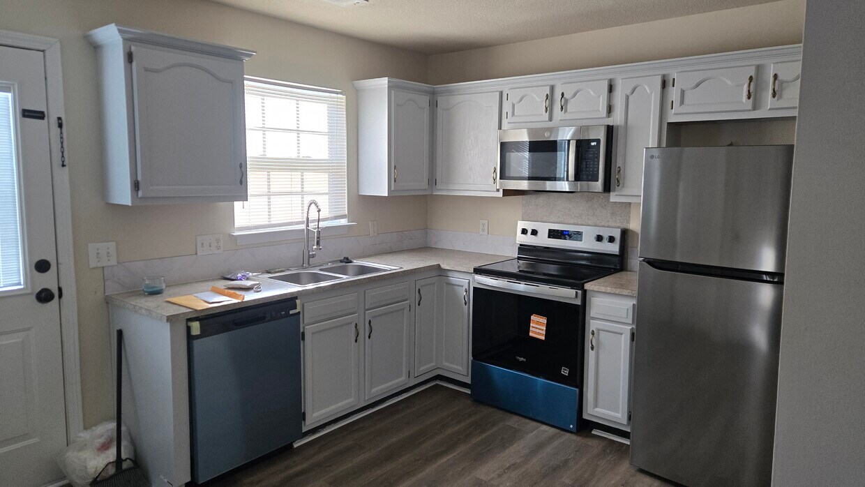 Foto del edificio - 2583 Clover Rd NW