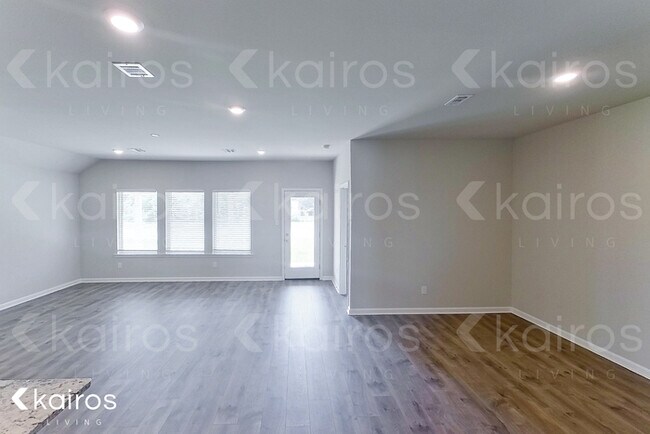 Foto del edificio - 118 E Broussard St