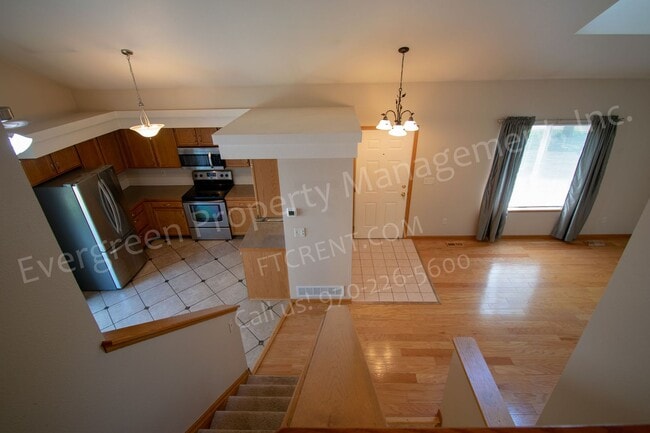 Building Photo - South Central Fort Collins House!
