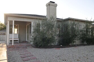 Building Photo - 4927 Forman Ave