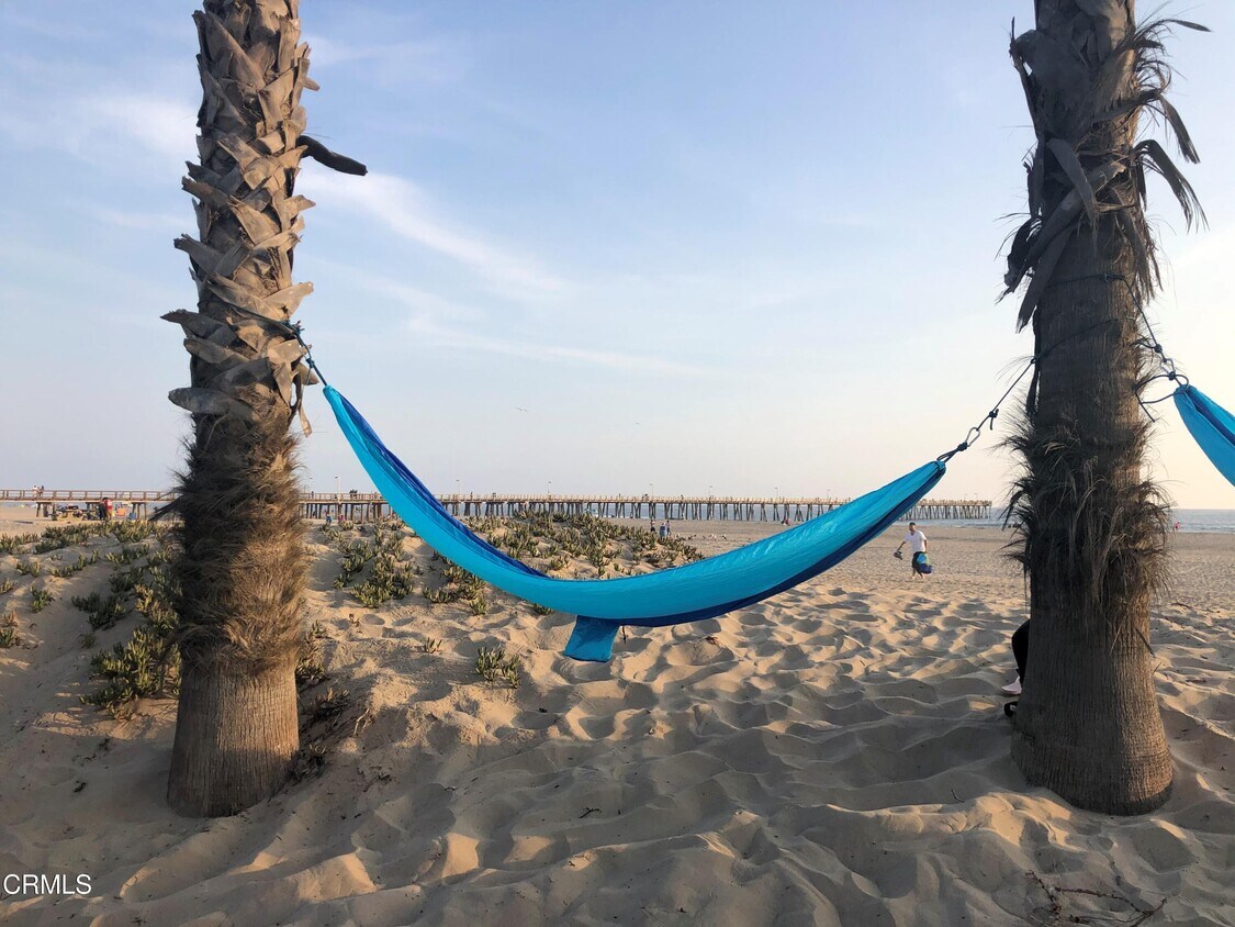 322 E Surfside Dr Condos in Port Hueneme, CA Westside Rentals