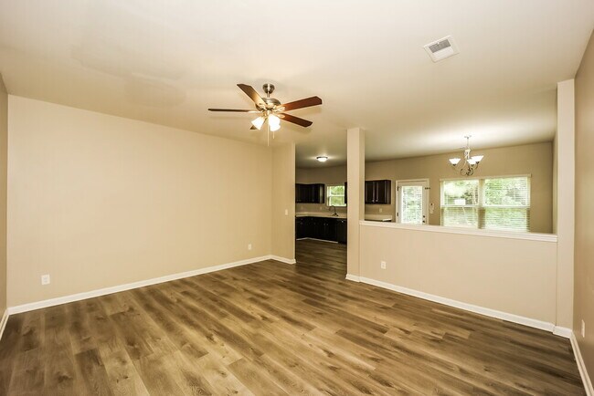 Building Photo - 47 Trotter Ct