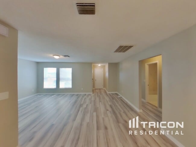 Foto del edificio - 1344 Piper Rd