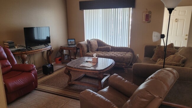 Building Photo - 3850 McCulloch Ln