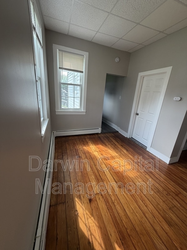 Building Photo - 264-266 Kings Highway - 1