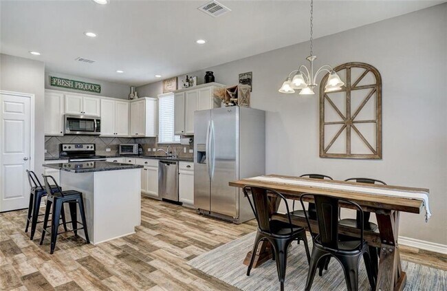 Foto del edificio - 645 Sierra Mar Loop