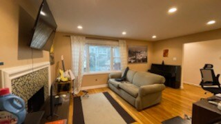 Foto del edificio - 4525 Grant Rd NW