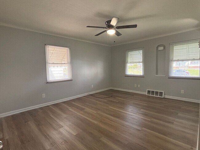 Foto del edificio - 4670 E 90th St