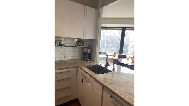 Building Photo - 150-156 W 56th St
